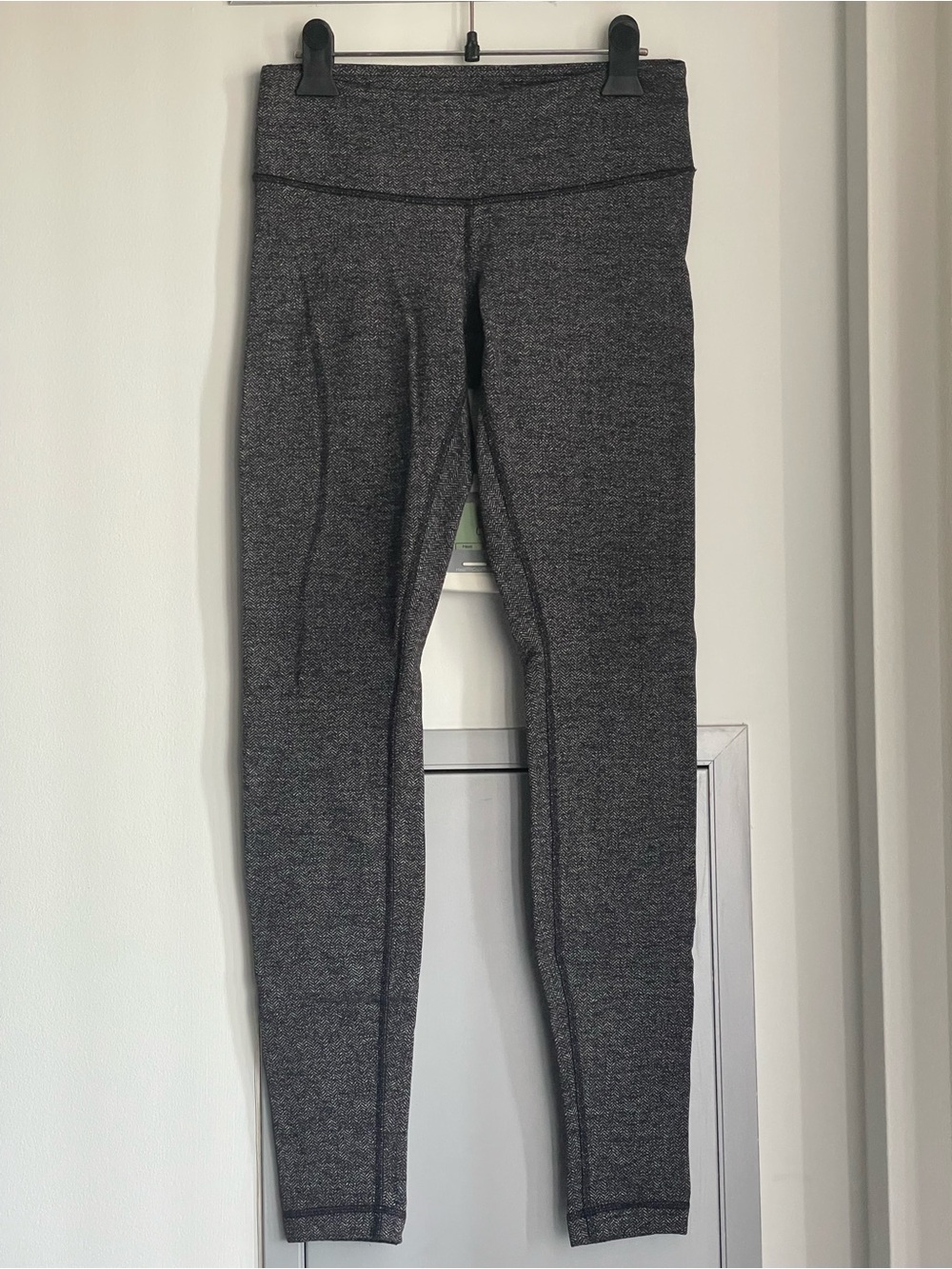 LULULEMON Charcoal Herringbone Leggings